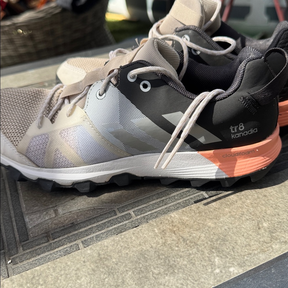 Adidas Kanadia Tr8 Hiking Trail Running Shoes - Picture 5 of 7